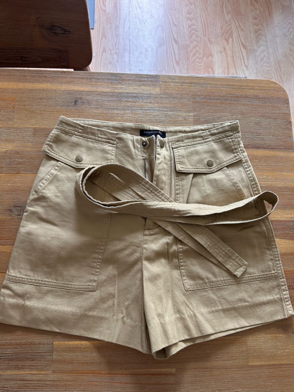 Banana Republic green Khaki Utility Shorts with Belt